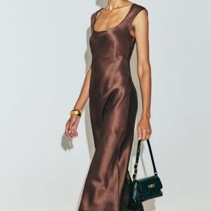 Reformation Hendrix Dress size small / S in cafe brown !